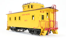 Load image into Gallery viewer, O Brass OMI - Overland Models, Inc. UP - Union Pacific LA &amp; SL CA-1 Wood Caboose Factory Painted No. 3402
