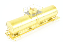 Load image into Gallery viewer, O Brass PSC - Precision Scale Co. 10,000 Gallon ACF Tank Car
