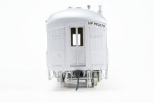 Load image into Gallery viewer, O Brass PSC - Precision Scale Co. UP - Union Pacific Harriman CS Full 40' RPO Class 40-P-1 Pro-Painted UPMW 903175
