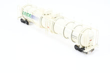 Load image into Gallery viewer, O Brass OMI - Overland Models, Inc. Various Roads Linde-Union Tank Canadian Liquid Air Tank Car #80015 Factory Painted No. 80015

