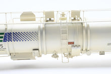Load image into Gallery viewer, O Brass OMI - Overland Models, Inc. Various Roads Linde-Union Tank Canadian Liquid Air Tank Car #80015 Factory Painted No. 80015
