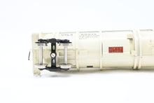 Load image into Gallery viewer, O Brass OMI - Overland Models, Inc. Various Roads Linde-Union Tank Canadian Liquid Air Tank Car #80015 Factory Painted No. 80015
