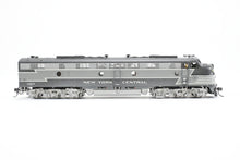 Load image into Gallery viewer, HO Brass OMI - Overland Models, Inc. NYC - New York Central EMD E8A Pro-Painted No. 4065 W/Light Weathering
