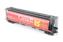 Load image into Gallery viewer, O Brass OMI - Overland Models, Inc. Various Roads CNWX - Canadian Wheat Board Hawker-Siddeley Covered Hopper Pro-Painted No. 101287
