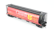 Load image into Gallery viewer, O Brass OMI - Overland Models, Inc. Various Roads CNWX - Canadian Wheat Board Hawker-Siddeley Covered Hopper Pro-Painted No. 101287
