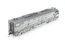 Load image into Gallery viewer, HO Brass OMI - Overland Models, Inc. NYC - New York Central EMD E8A Pro-Painted No. 4065 W/Light Weathering
