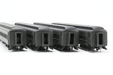 Load image into Gallery viewer, O Sunset Models Golden Gate Depot UP - Union Pacific “Challenger” 80’ Passenger Car Set Factory Painted
