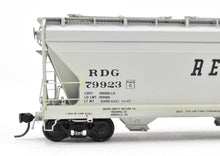 Load image into Gallery viewer, HO Brass OMI - Overland Models, Inc. RDG - Reading ACF 3-Bay Centerflow 4650 Covered Hopper w/ 3 Long Hatches CP No. 79923
