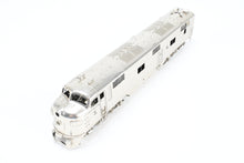 Load image into Gallery viewer, HO Brass Oriental Limited CB&amp;Q - Burlington Route EMD E7A 2000 HP Factory Plated Version

