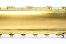 Load image into Gallery viewer, O Brass OMI - Overland Models, Inc. Wabash/N&amp;W - Norfolk &amp; Western/IT - Illinois Terminal HC-60 Cylindrical Covered Hopper
