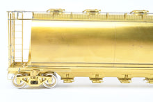 Load image into Gallery viewer, O Brass OMI - Overland Models, Inc. Wabash/N&amp;W - Norfolk &amp; Western/IT - Illinois Terminal HC-60 Cylindrical Covered Hopper
