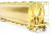 Load image into Gallery viewer, O Brass OMI - Overland Models, Inc. Wabash/N&amp;W - Norfolk &amp; Western/IT - Illinois Terminal HC-60 Cylindrical Covered Hopper
