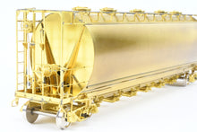 Load image into Gallery viewer, O Brass OMI - Overland Models, Inc. Wabash/N&amp;W - Norfolk &amp; Western/IT - Illinois Terminal HC-60 Cylindrical Covered Hopper
