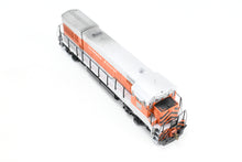 Load image into Gallery viewer, HO Atlas Silver Series WP - Western Pacific GE U30B FP No. 769 Custom Weathered

