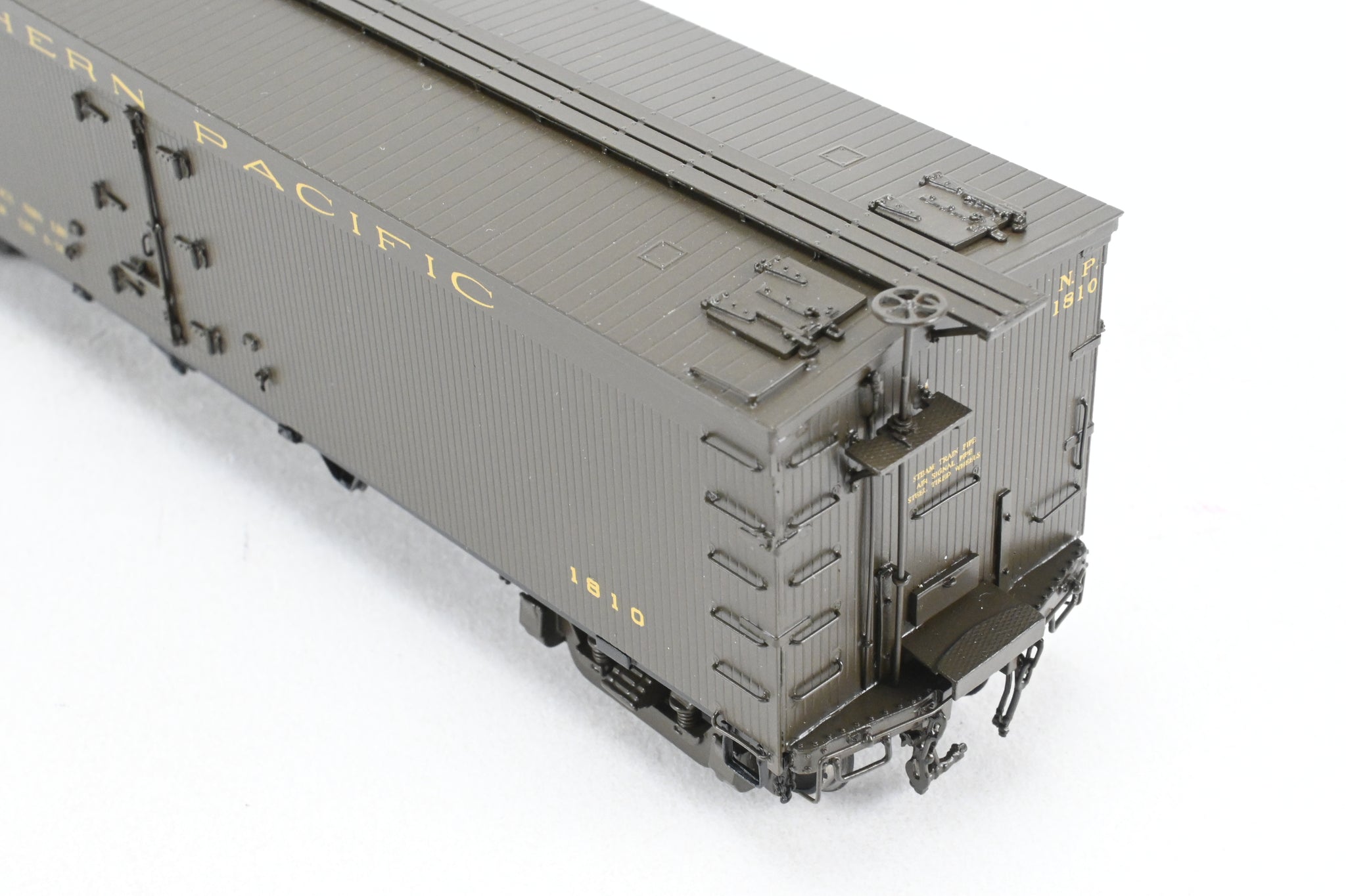 Reefer Frame Rails HO Brass W&R - W&R Enterprises NP - Northern Pacific Express Reefer #1 ...