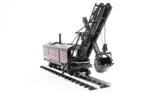 Load image into Gallery viewer, O Diecast TWH Collectibles Various Roads 1/48th Scale Bucyrus Steam Shovel Working Details!
