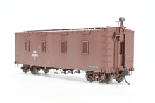 Load image into Gallery viewer, HO Brass W&amp;R Enterprises NP - Northern Pacific MOW Dining Car Pro-Painted &amp; Weathered No. 200073D
