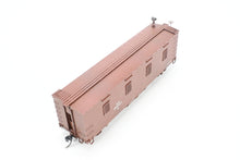 Load image into Gallery viewer, HO Brass W&amp;R Enterprises NP - Northern Pacific MOW Dining Car Pro-Painted &amp; Weathered No. 200073D
