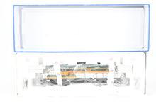 Load image into Gallery viewer, O Atlas "O” MEC - Maine Central EMD GP-9 Factory Painted No. 566 w/QSI DCC and Sound
