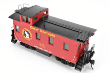 Load image into Gallery viewer, O Brass Oriental Limited GN - Great Northern 25 Foot Wood Caboose CP #X351 w/Slogan
