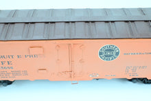 Load image into Gallery viewer, O Brass PSC - Precision Scale Co. PFE - Pacific Fruit Express 40’ Steel Reefer with Wood Roof Walk Circa 1945 CP No. 45656
