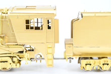 Load image into Gallery viewer, O Brass CON Oriental Limited GN - Great Northern O-8 2-8-2 Vestibule Cab Version
