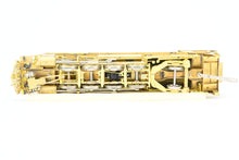 Load image into Gallery viewer, O Brass CON Oriental Limited GN - Great Northern O-8 2-8-2 Vestibule Cab Version
