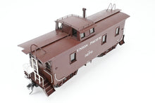 Load image into Gallery viewer, O Brass Sunset Models Third Rail UP - Union Pacific CA-1 Wood Caboose FP in Red No. 3270
