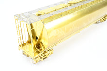 Load image into Gallery viewer, O Brass OMI - Overland Models, Inc. UP - Union Pacific CH-90-5 Cylindrical Covered Hopper
