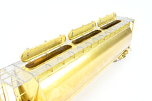 Load image into Gallery viewer, O Brass OMI - Overland Models, Inc. UP - Union Pacific CH-90-5 Cylindrical Covered Hopper
