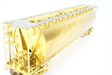 Load image into Gallery viewer, O Brass OMI - Overland Models, Inc. UP - Union Pacific CH-90-5 Cylindrical Covered Hopper
