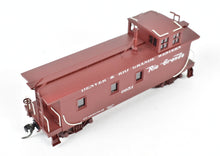 Load image into Gallery viewer, HO Brass PFM - Pacific Fast Mail D&amp;RGW - Denver &amp; Rio Grande Western Wood Caboose No. 0951 CP
