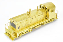 Load image into Gallery viewer, HO Brass OMI - Overland Models Inc. GN - Great Northern EMD NW-2

