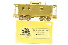 Load image into Gallery viewer, O Brass Sunset Models B&amp;O - Baltimore &amp; Ohio I-5 Caboose 7-Window Version

