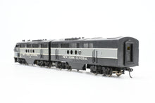 Load image into Gallery viewer, HO Brass PFM - Tenshodo NYC - New York Central EMD FT A/B Pair Factory Painted
