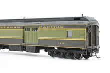 Load image into Gallery viewer, HO Brass W&amp;R Enterprises NP - Northern Pacific Baggage Car Nos. 1500 - 1515 Custom Painted Pine Tree No. 1512
