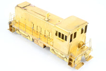 Load image into Gallery viewer, HO Brass NWSL - Northwest Short Line Various Roads General Electric 70-Ton End Cab
