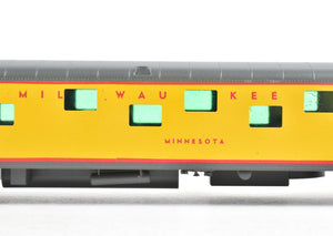 HO Brass Soho MILW - Milwaukee Road Raymond Series 16-Duplex-4DB Sleeper "Minnesota"  Custom Painted