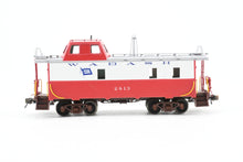 Load image into Gallery viewer, HO Brass OMI - Overland Models, Inc. WAB - Wabash Streamlined Cupola Caboose FP No. 2813
