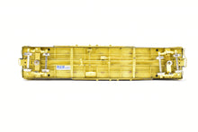 Load image into Gallery viewer, HO Brass Railworks PRR - Pennsylvania Railroad X-33 50&#39; Round Roof Box Car W/End Doors
