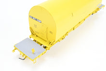 Load image into Gallery viewer, HO Brass CON OMI - Overland Models, Inc. UP - Union Pacific NASA Shuttle Solid Rocket Motor Rail Car Factory Painted No. 50023
