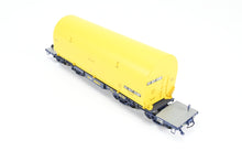 Load image into Gallery viewer, HO Brass CON OMI - Overland Models, Inc. CSXT - CSX Transportation NASA Shuttle Solid Rocket Motor Rail Car Factory Painted No. 600513
