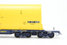 Load image into Gallery viewer, HO Brass CON OMI - Overland Models, Inc. CSXT - CSX Transportation NASA Shuttle Solid Rocket Motor Rail Car Factory Painted No. 600513
