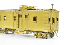 Load image into Gallery viewer, HO Brass key Imports ATSF - Santa Fe Caboose &quot;Hollywood&quot; Way Car with Open Air Seats
