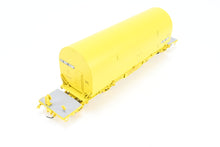 Load image into Gallery viewer, HO Brass CON OMI - Overland Models, Inc. FEC - Florida East Coast NASA Shuttle Solid Rocket Motor Rail Car Factory Painted No. 100
