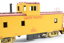 Load image into Gallery viewer, O Brass U.S. Hobbies UP - Union Pacific CA-4 Steel Cupola Caboose CP No. 3821

