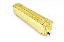 Load image into Gallery viewer, HO Brass OMI - Overland Models, Inc. ATSF - Santa Fe SFRD RR-22 Class 50&#39; Ice Bunker Steel Refrigerator Car
