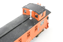 Load image into Gallery viewer, HO Brass Signal House Models, Inc. CB&amp;Q - Burlington Route Wood Caboose Custom Painted
