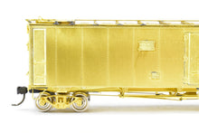 Load image into Gallery viewer, HO Brass OMI - Overland Models, Inc. ATSF - Santa Fe SFRD RR-30 Class 50&#39; Ice Bunker Steel Refrigerator Car
