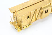 Load image into Gallery viewer, HO Brass Balboa WP - Western Pacific Outside Braced Bay Window Caboose
